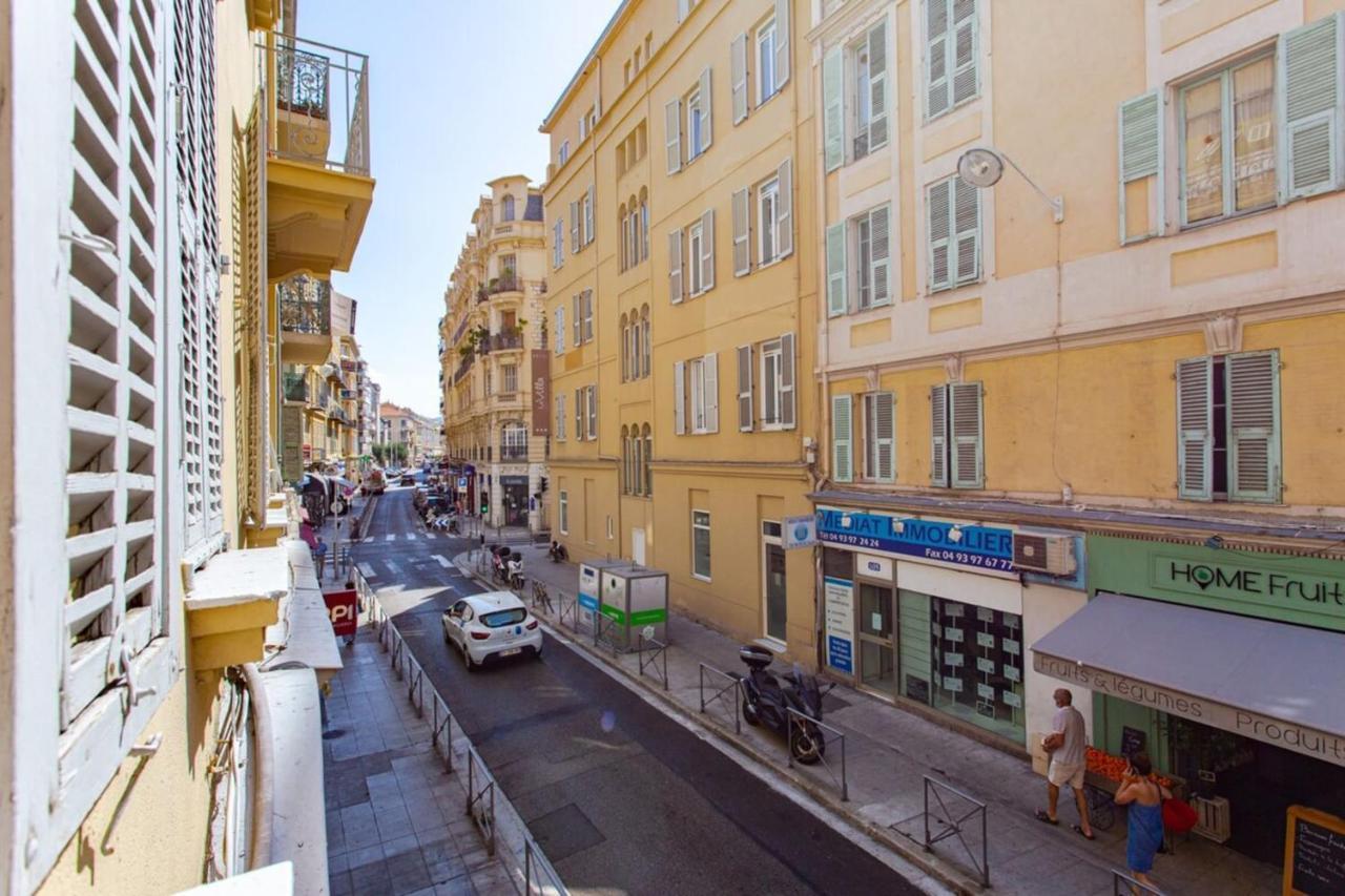Apartment Air-conditioned Flat In The Centre Of *