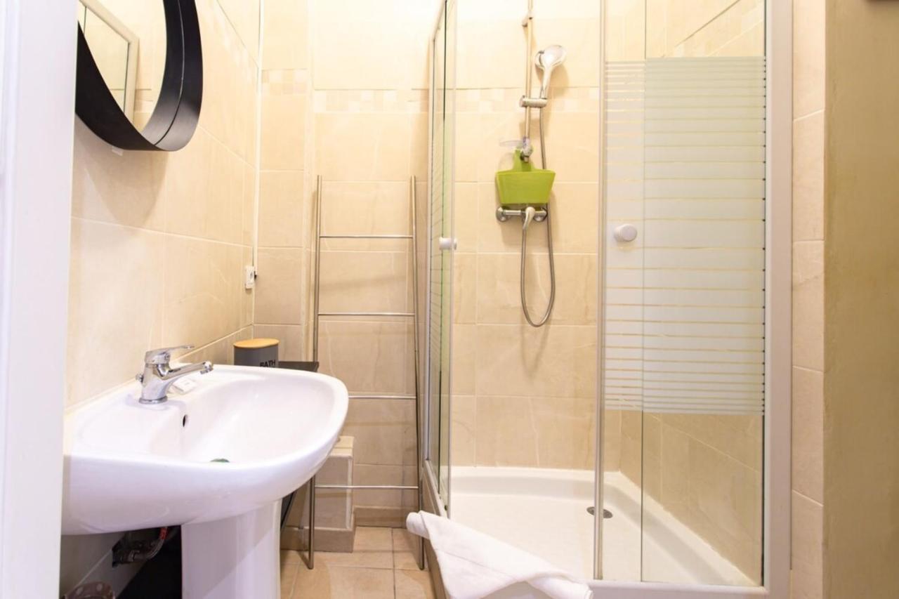 Air-conditioned Flat In The Centre Of Appartement *